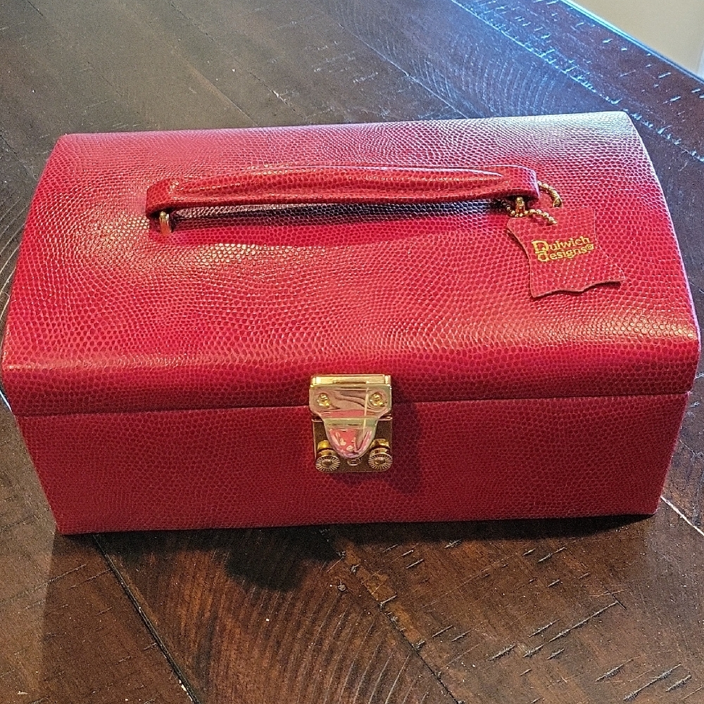 Dulwich Designs Jewelry Box